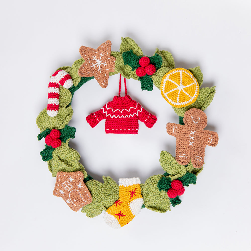 Paintbox Yarns Gingerbread Christmas Wreath Crochet Pattern