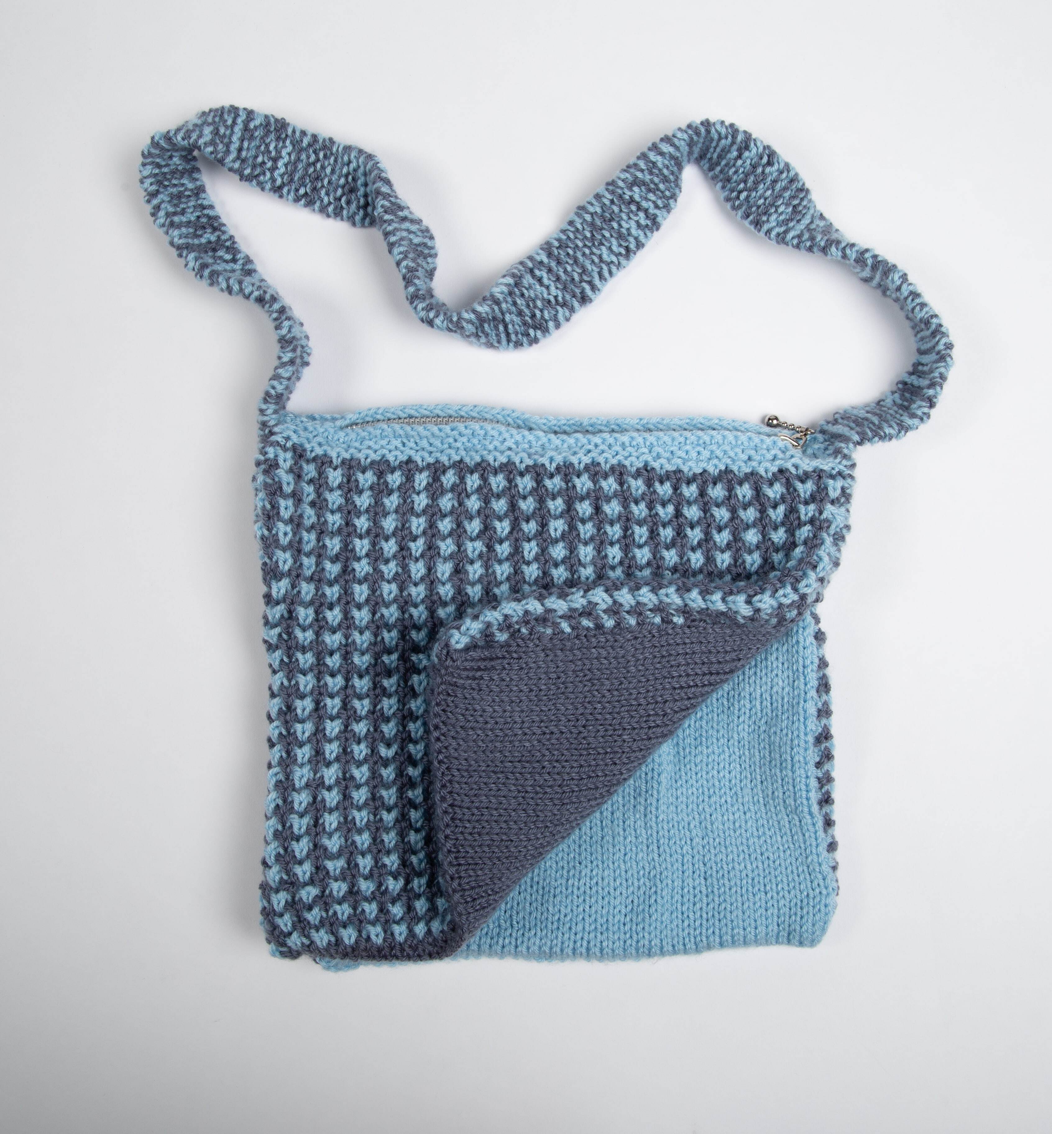 Deramores Bee Stitch Bag Knitting Pattern