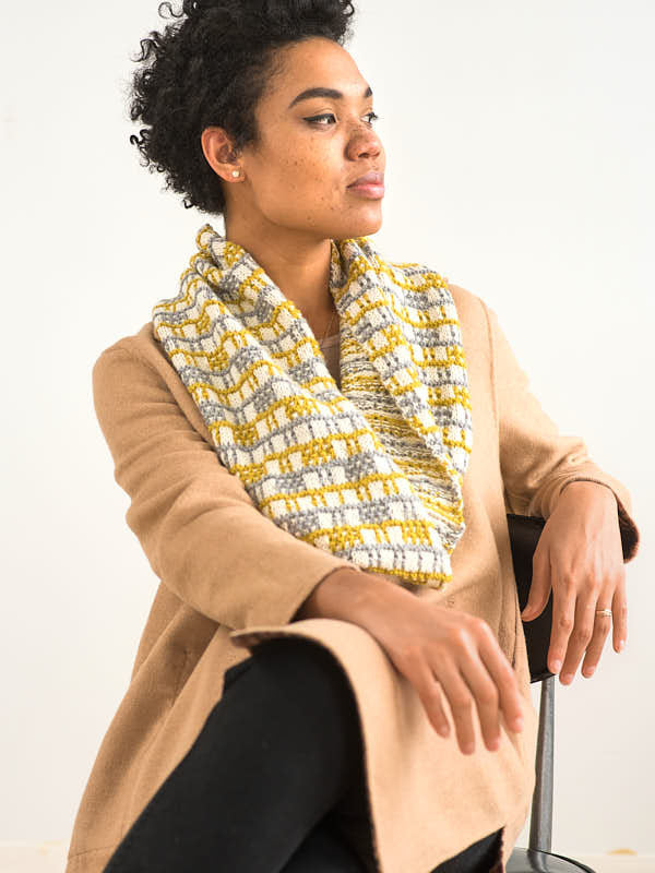Kasiani Cowl Cushion Knitting Pattern