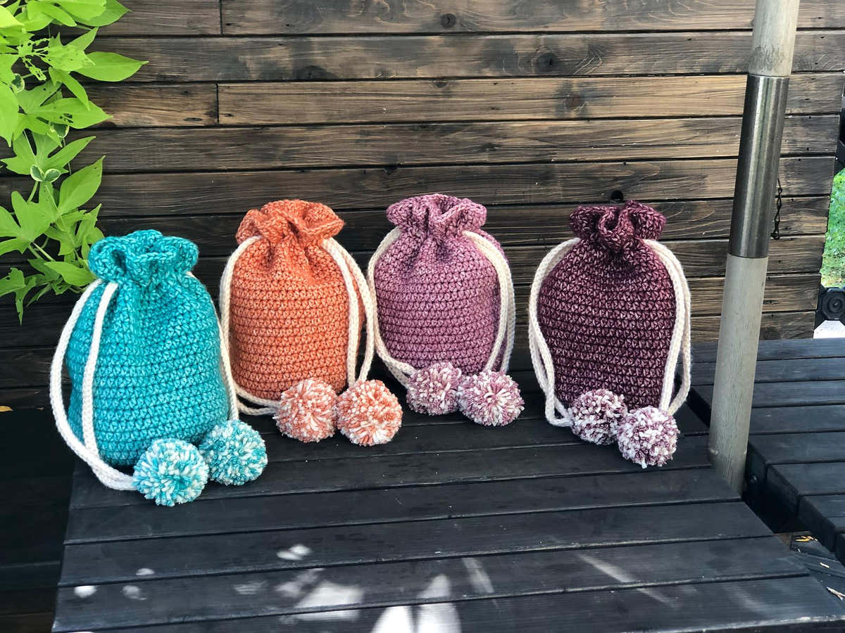 Drawstring Pom Pom Bag