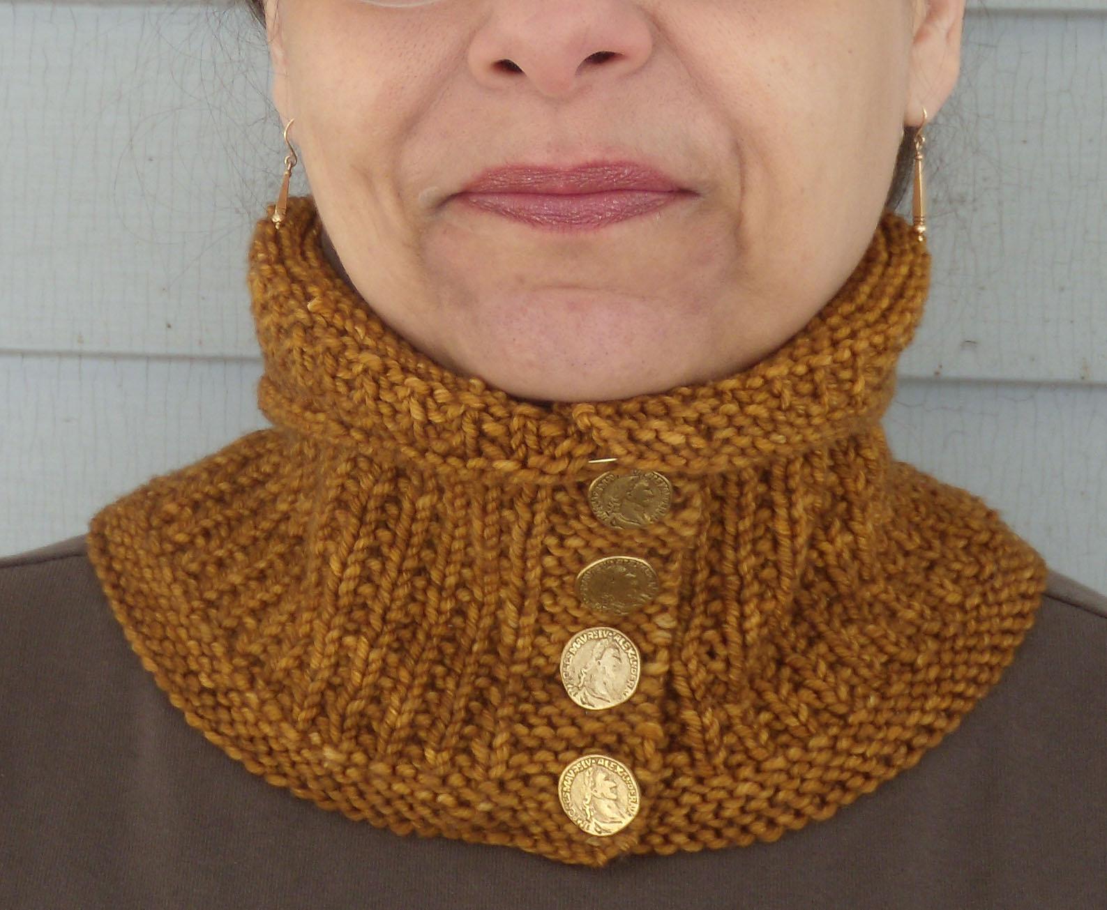 Chesterfield Neckwarmer