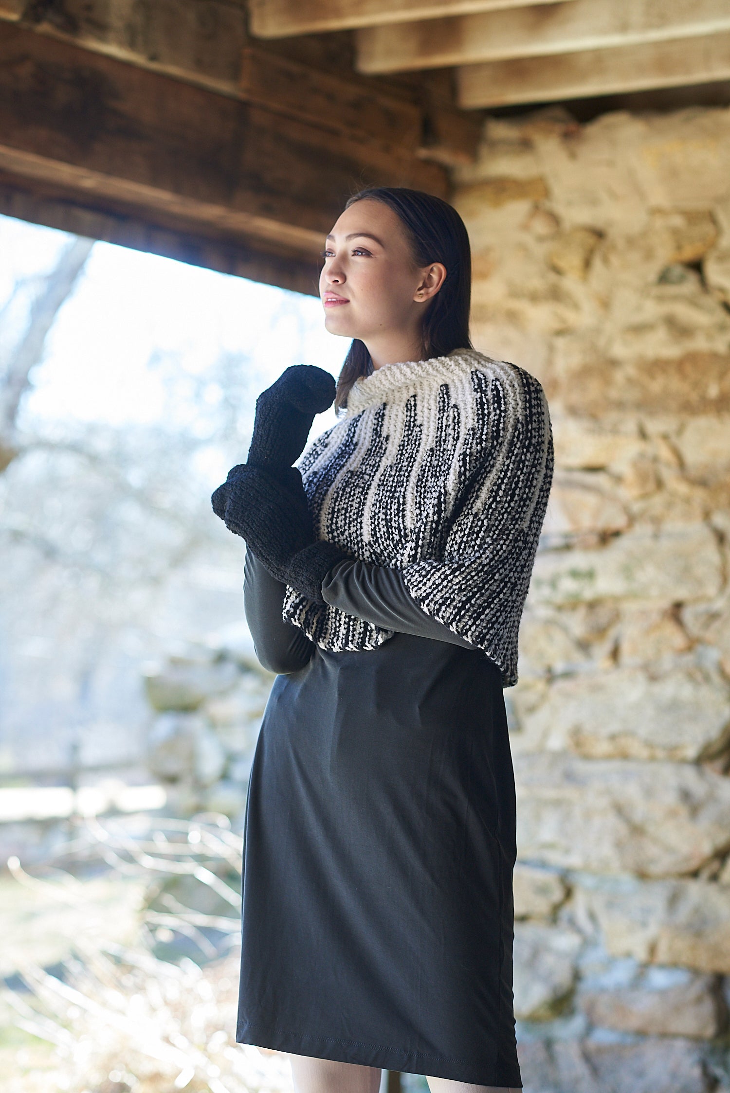 Lillian Mittens Accessory Knitting Pattern