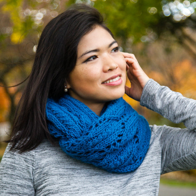 Valley Yarns Blue Quartz Cowl Knitting Pattern