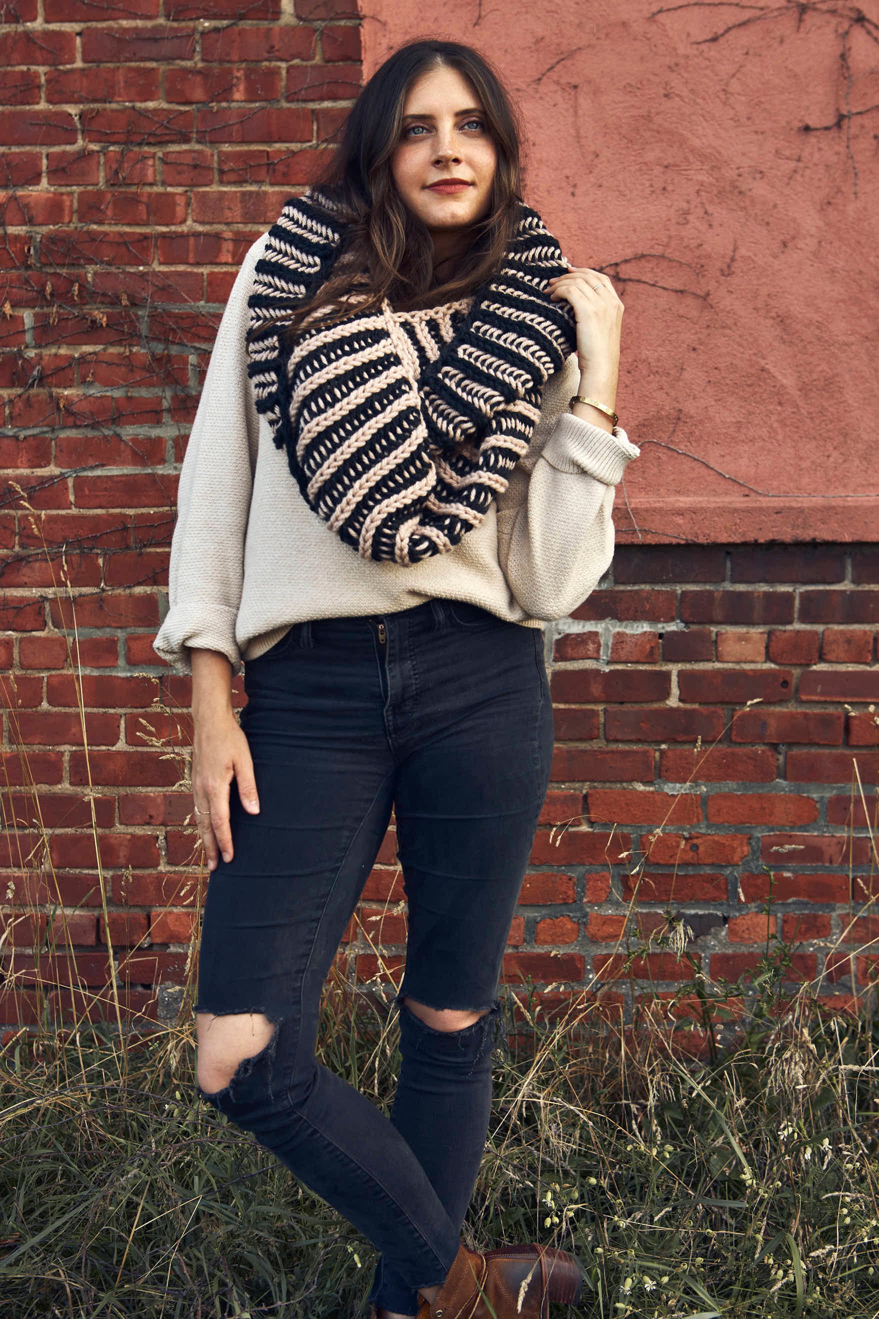 Illusionist Infinity Scarf Knitting Pattern