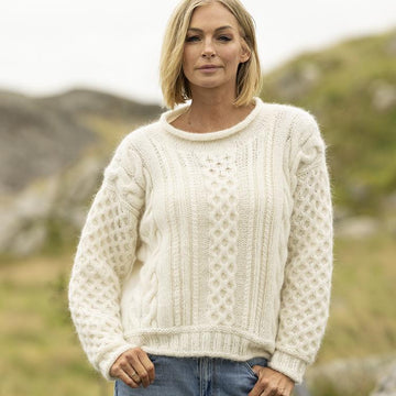 Jaerbu Sweater in Viking of Norway Alpaca Bris Natural White PDF