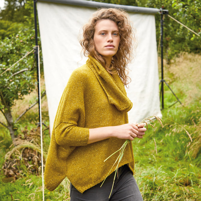 Rowan 10 Scallop Cowl Knitting Pattern