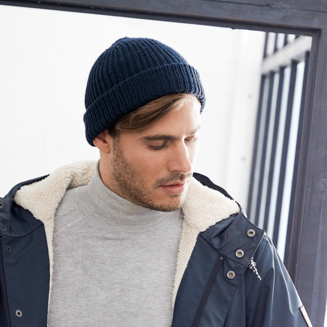 Lana Grossa Men's Hat Knitting Pattern