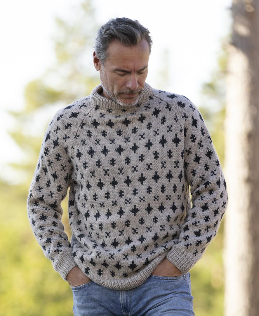 Prudie Sweater In Grey in Viking Garn Viking Wool
