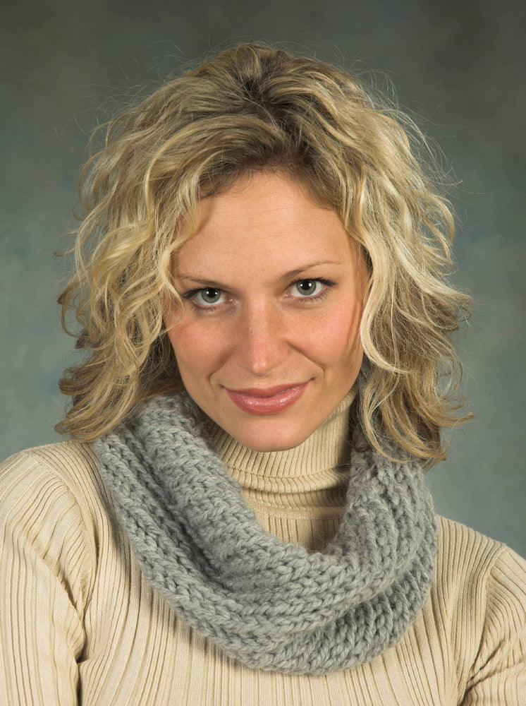 Row Eyelet Cowl Knitting Pattern
