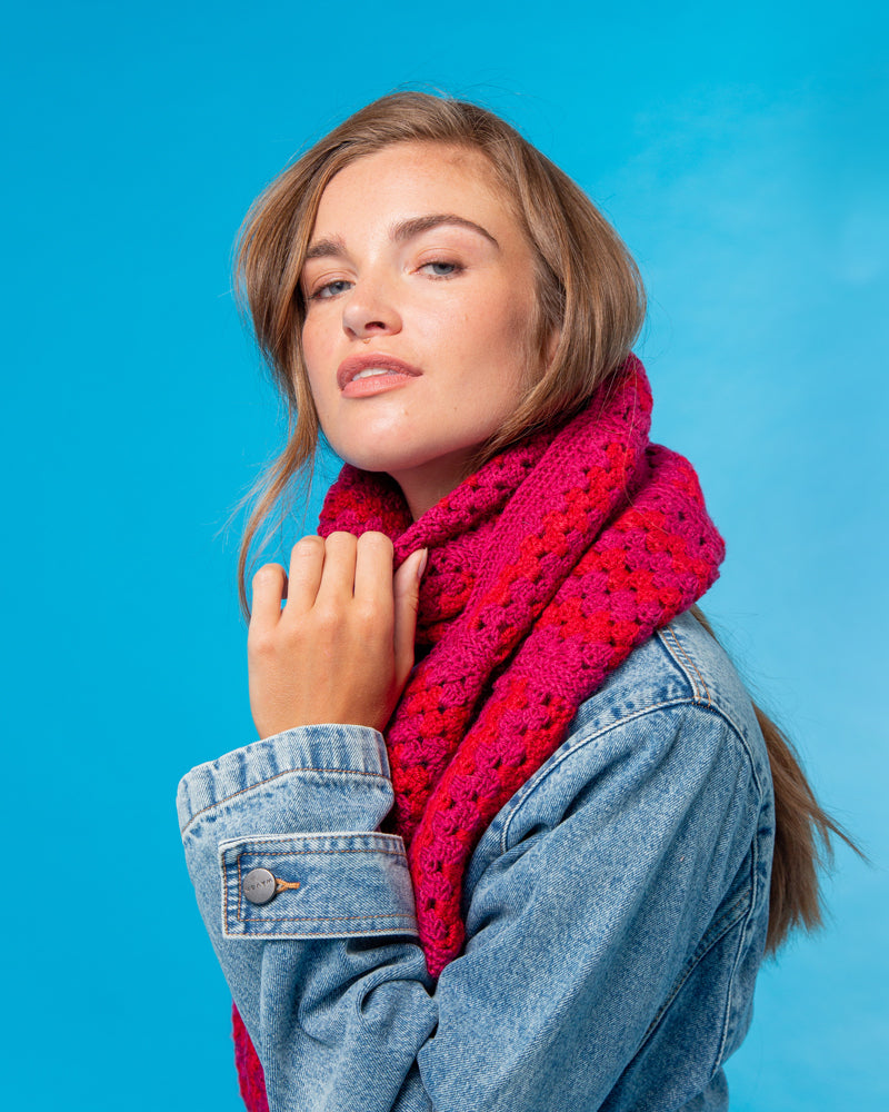 Paintbox Yarns Giddy Granny Stitch Scarf PDF (Free)