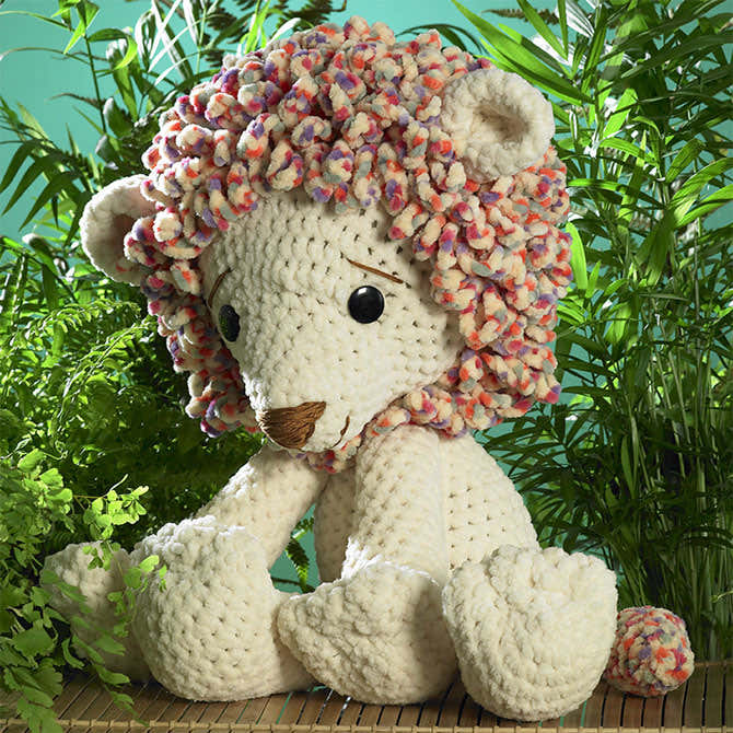 James C. Brett JB402 Rory the Lion Crochet Pattern