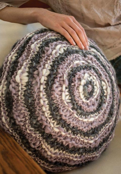 Circinus Pillow Cushion Knitting Pattern