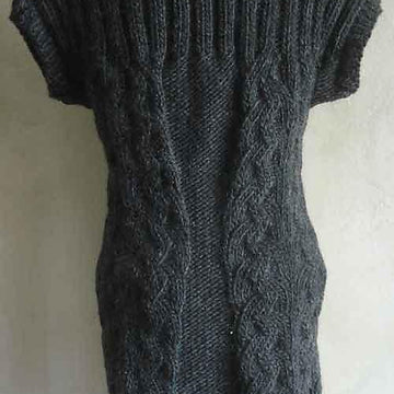 #85 Wavy Textured Hooded Vest