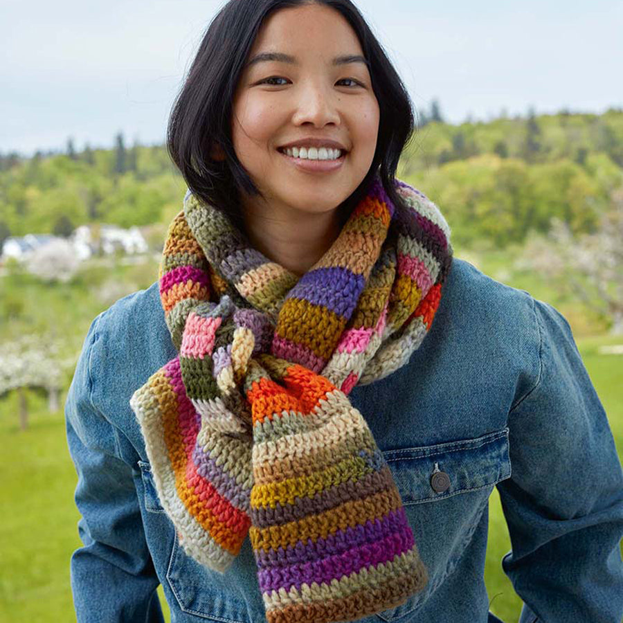 Lang PTO45-03 Crocheted Scarf Pattern