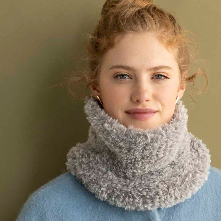 Knitting Fever Casparro Cowl PDF