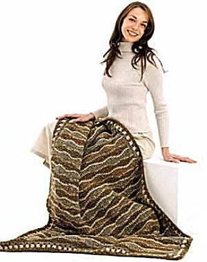 New Wave Throw in Lion Brand Homespun - 40593AD PDF