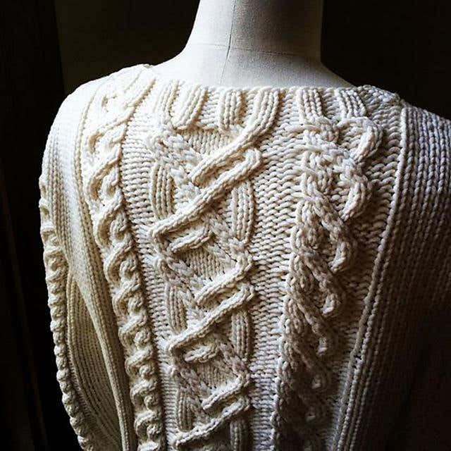 Lariana Cabled Pullover