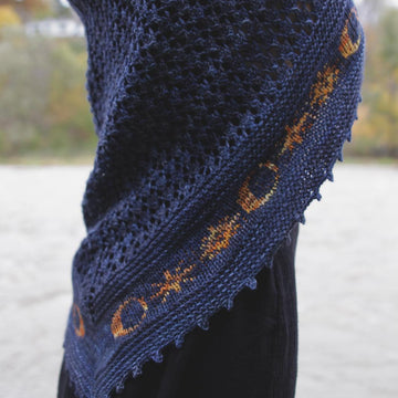 Widdershins Shawl