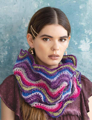 Feather and Fan Cowl Knitting Pattern