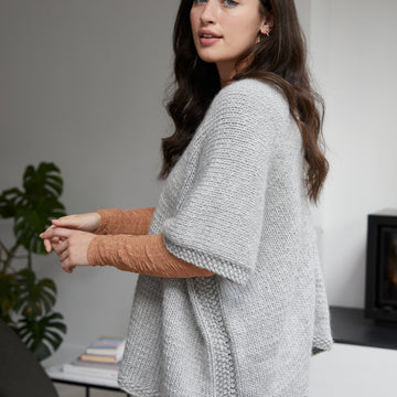 Debbie Bliss Clara Poncho PDF