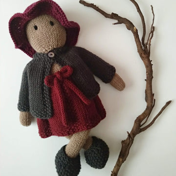 Clothes for The Oak Folk Set D