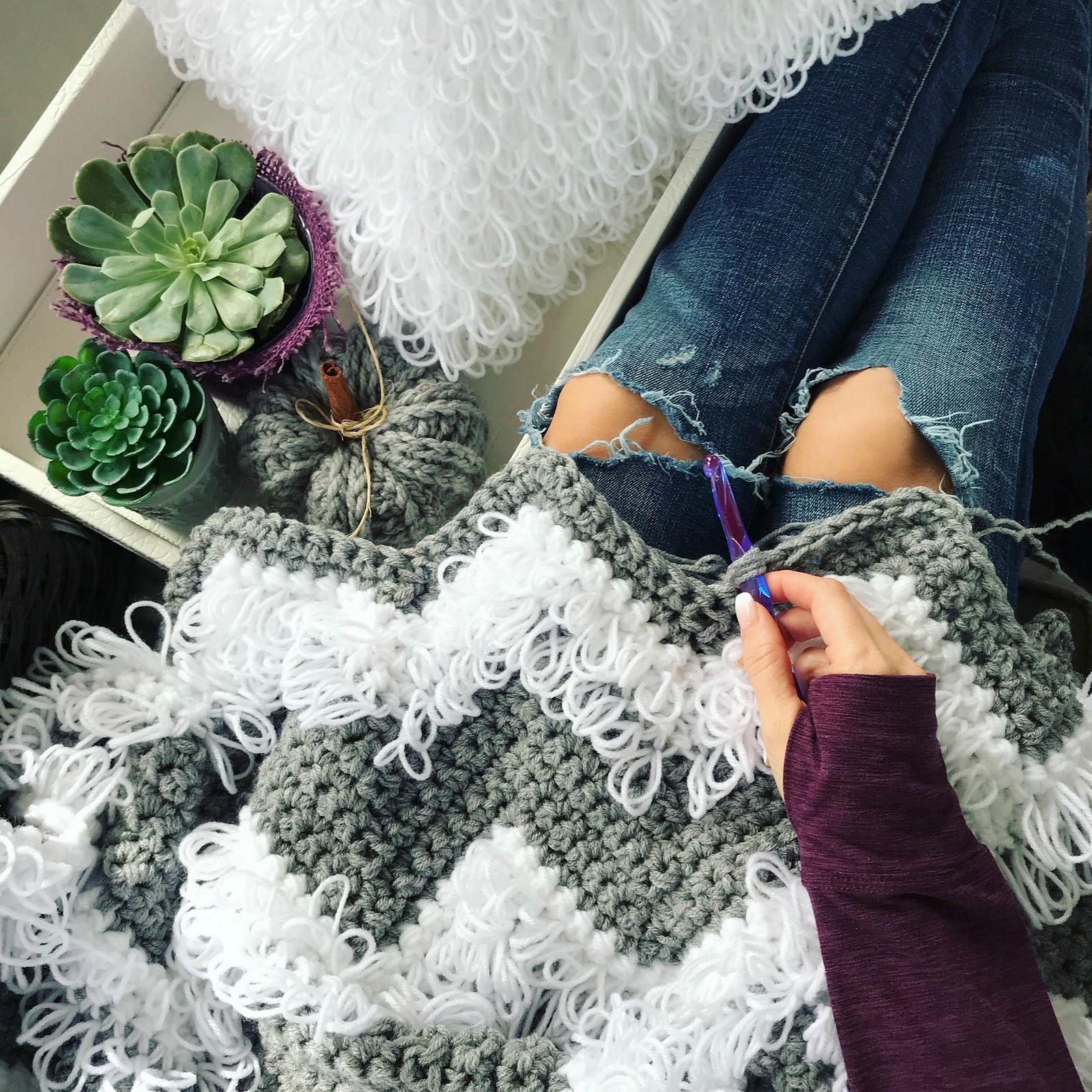 Loopy Chevron Blanket