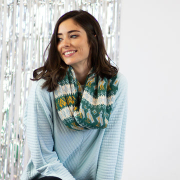 Universal Yarn Partridge Cowl Kit