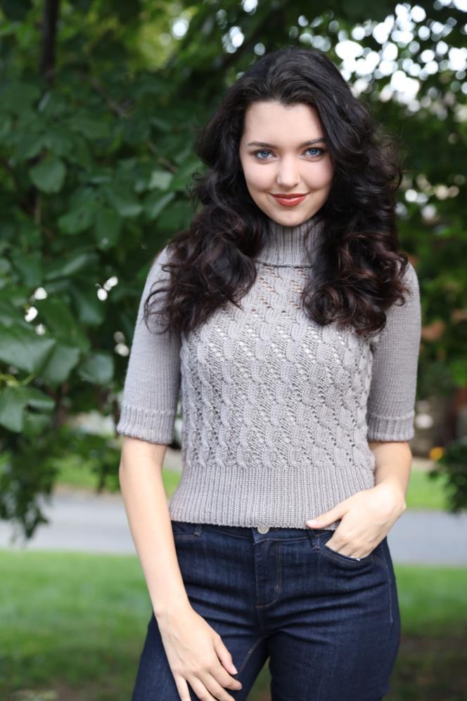 Women's Cable Lace Pullover in Plymouth Yarn Arequipa Worsted