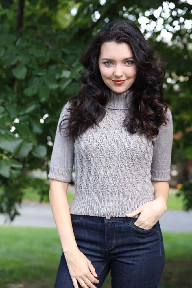 Women's Cable Lace Pullover in Plymouth Yarn Arequipa Worsted