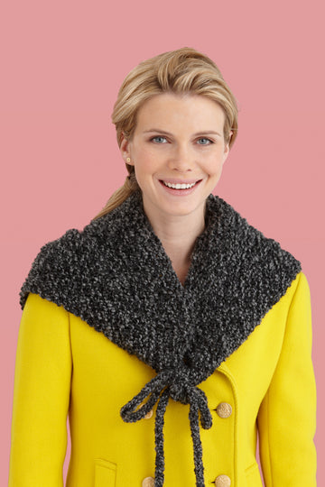 Fog Bank Triangle Wrap in Lion Brand Homespun - L20002 PDF