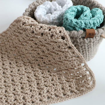 Hot Cross Spa Cloth