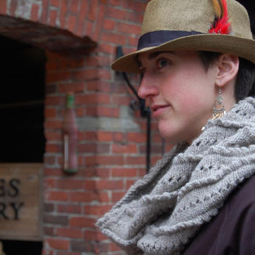 Picot! picot! cowl