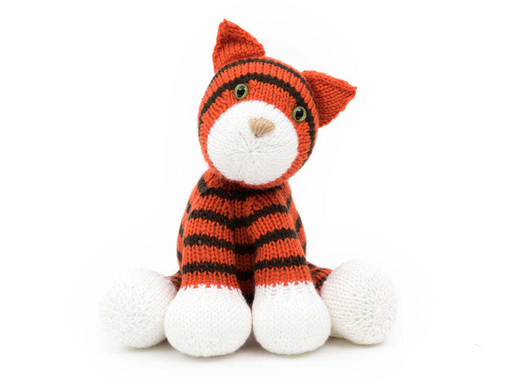 Deramores Dera-Cats Toy Knitting Pattern
