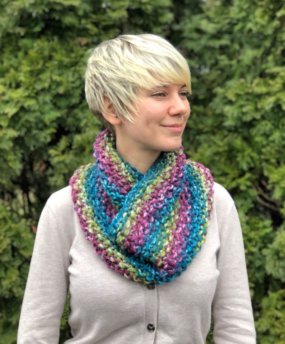 Seed Stitch Cowls Knitting Pattern