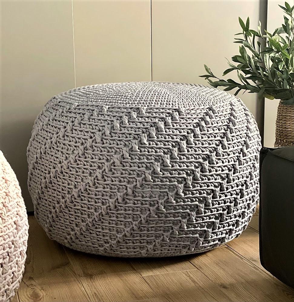 Lars Pouf Video Tutorial