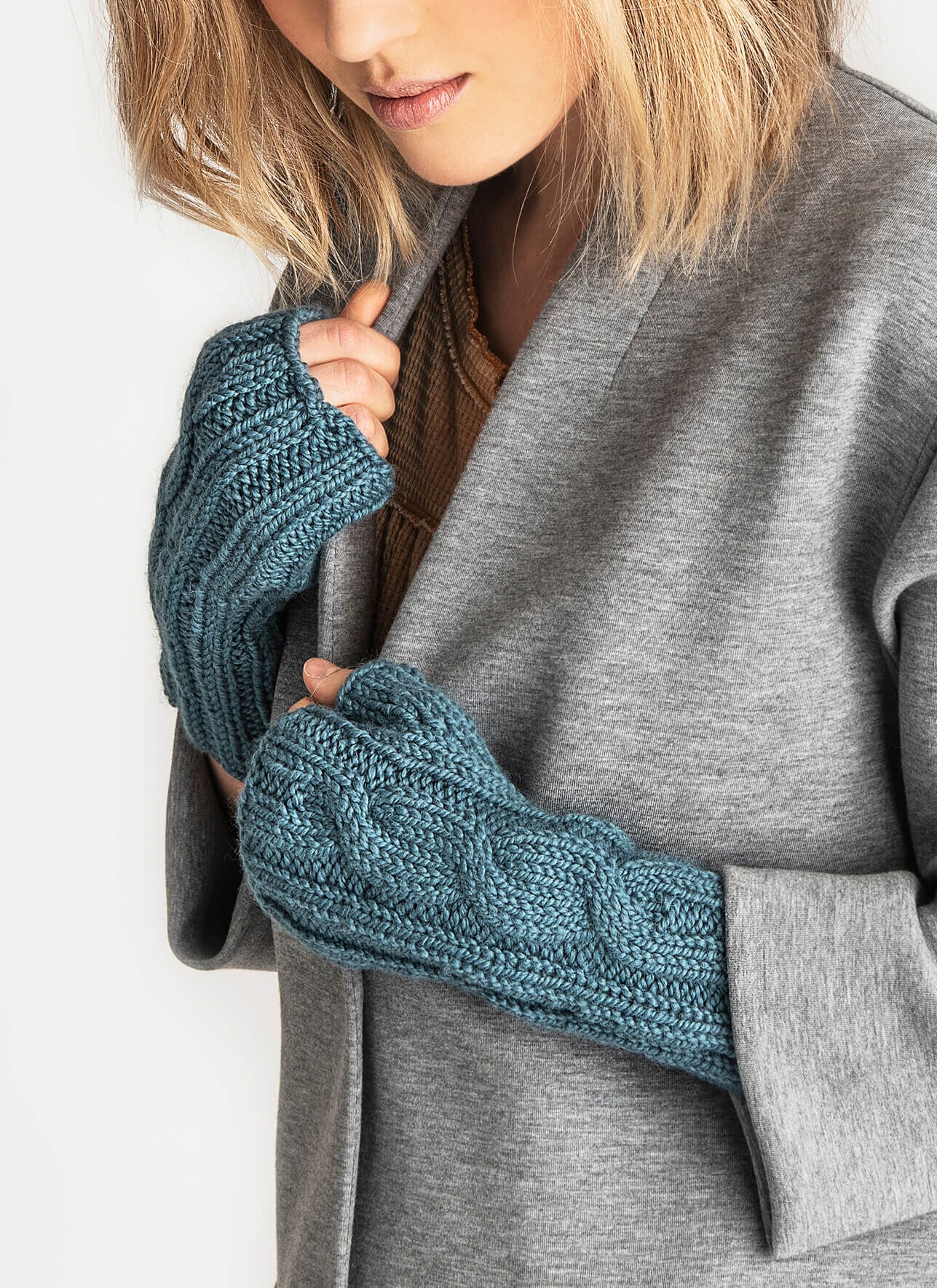 Blue Sky Fibers Extra Cable Mitts Gloves Knitting Pattern