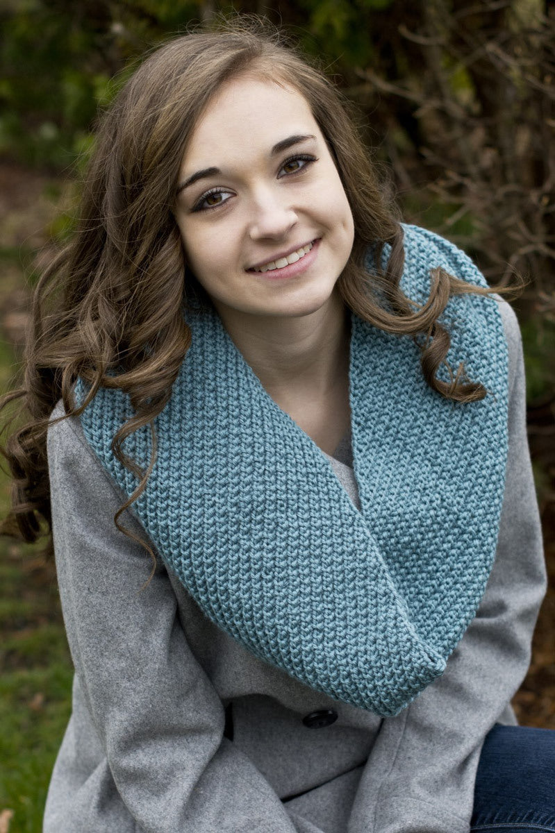 Cascade Yarns A Groovin' Cowl Knitting Pattern
