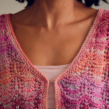 Sirdar 10715 Hot House Flowers Cardigan PDF