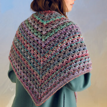 Sirdar 10711 Sea Shells Shawl PDF