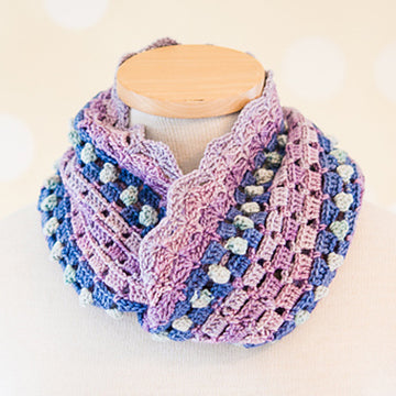 SweetGeorgia Bibelot Cowl Crochet Pattern