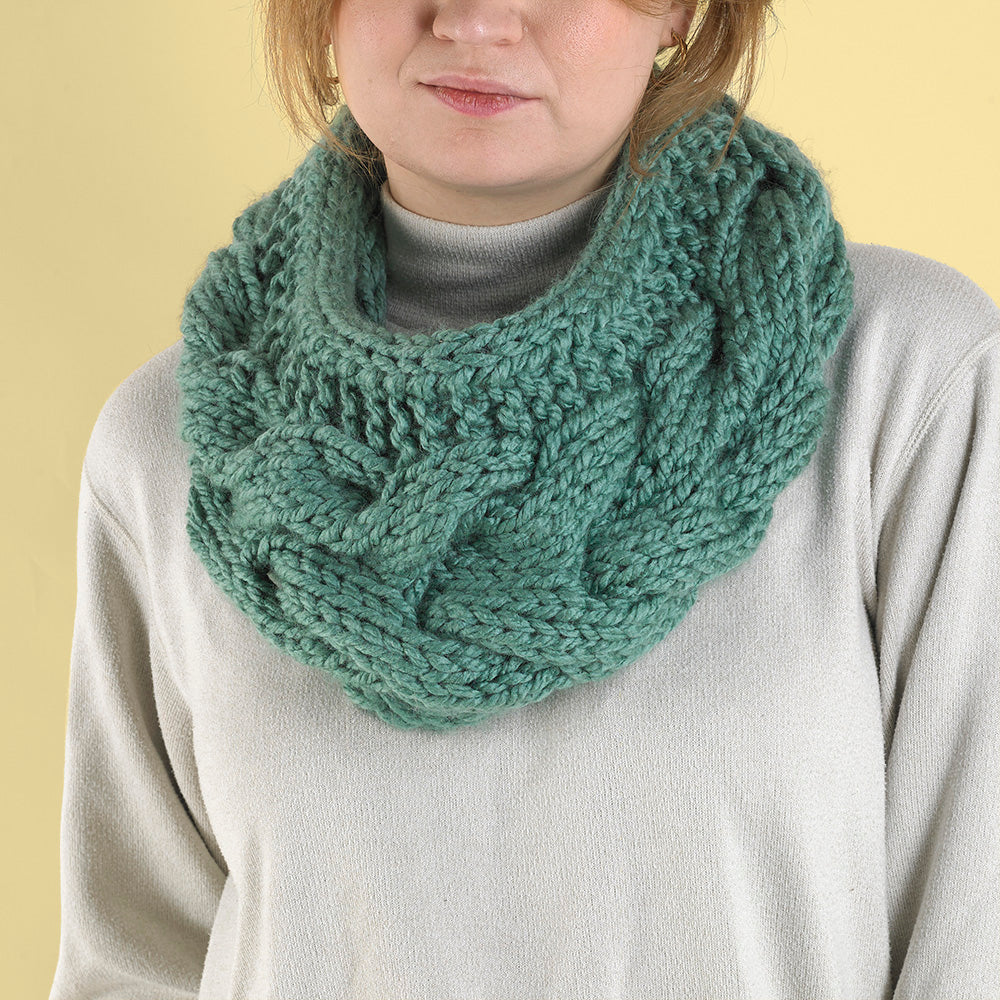 Paintbox Yarns Loop de Loop Cowl PDF