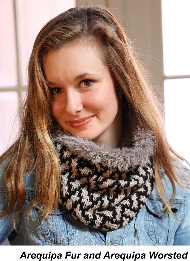 Slipt Stitch Cowl in Plymouth Yarn Arequipa Worsted & Boucle