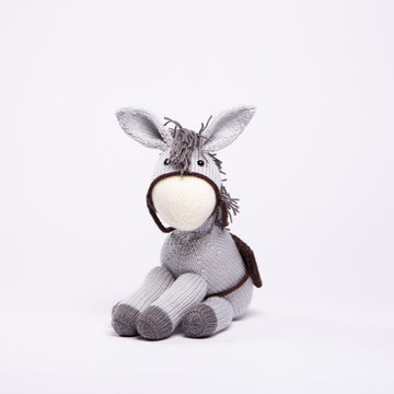 Deramores Dolly the Donkey and Bramble the Horse Knitting