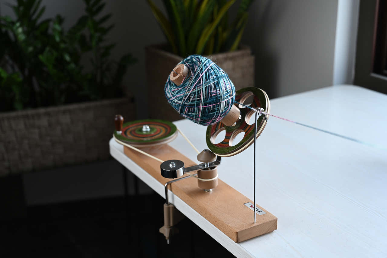 KnitPro Signature Series Ball Winder