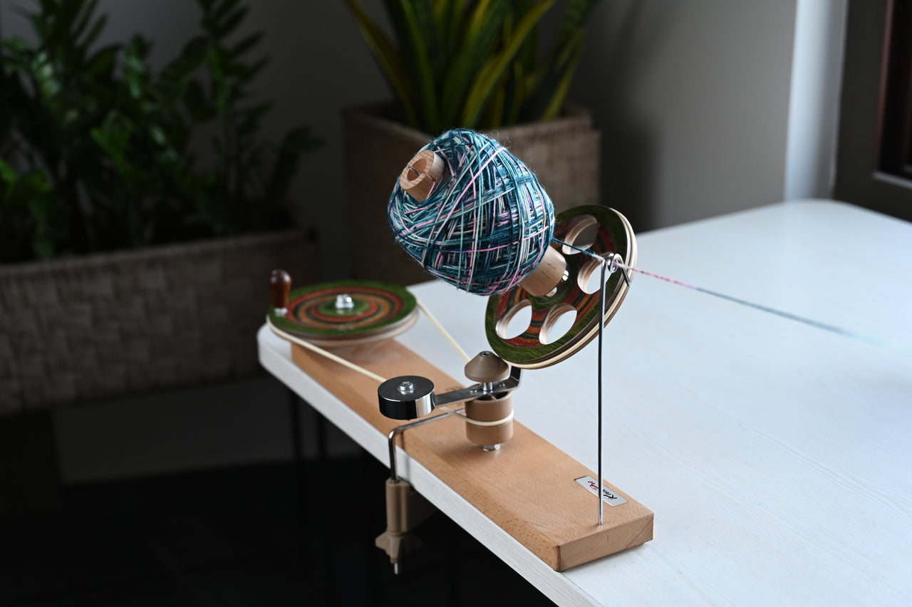 KnitPro Signature Series Ball Winder