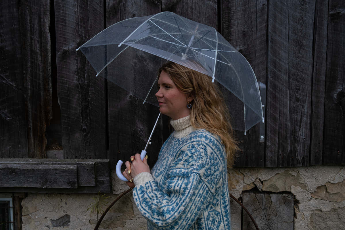 Medallion Sweater In Koigu Chelsea