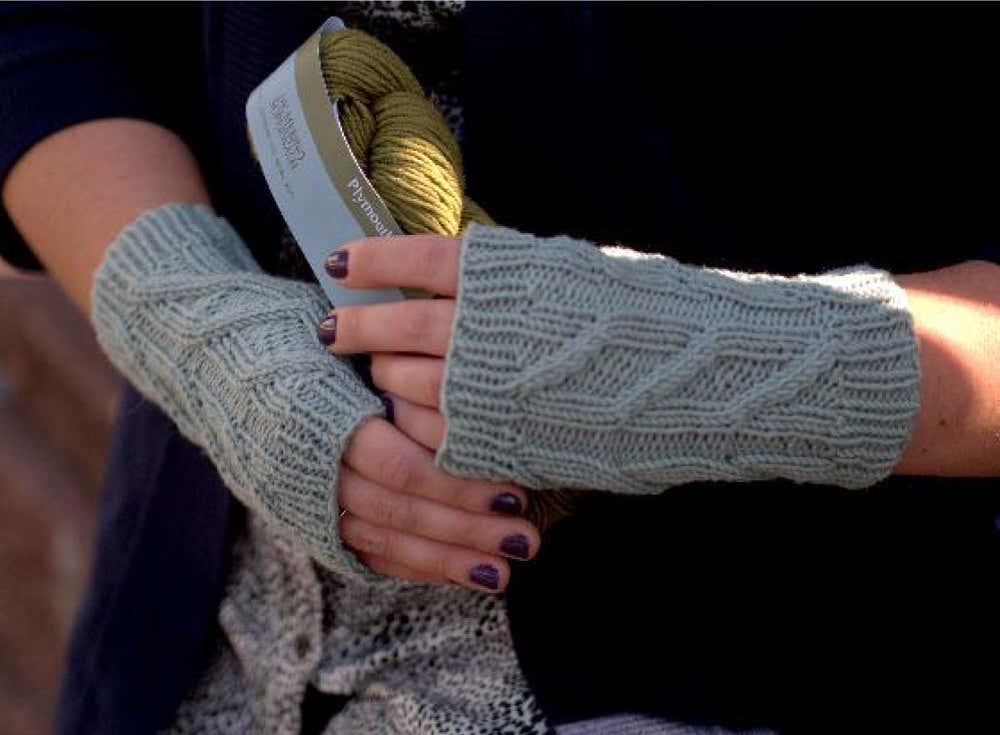 Plymouth Yarn DK Merino Superwash Fingerless Mitts Knitting