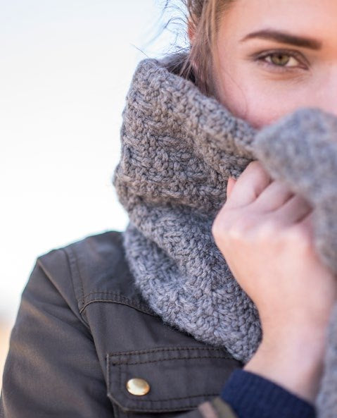 Devora Cowl Knitting Pattern