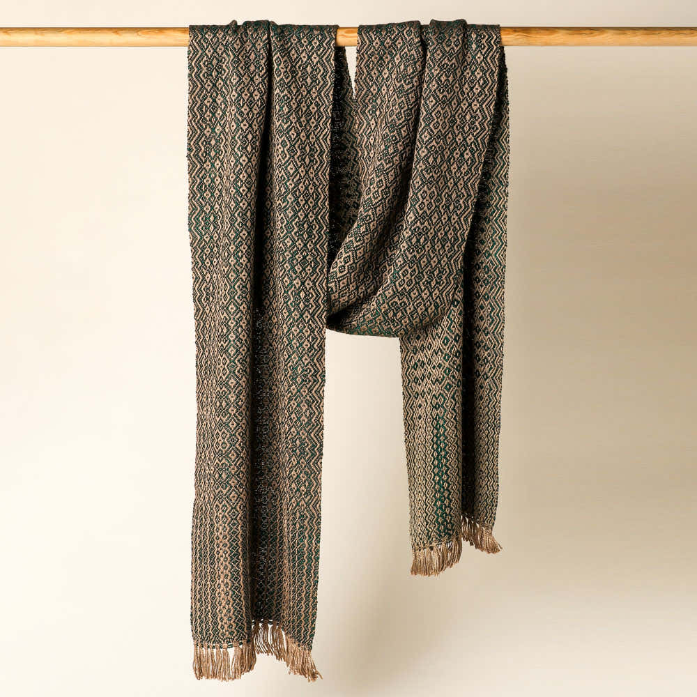 Valley Yarns #301 Cascading Diamonds Scarf