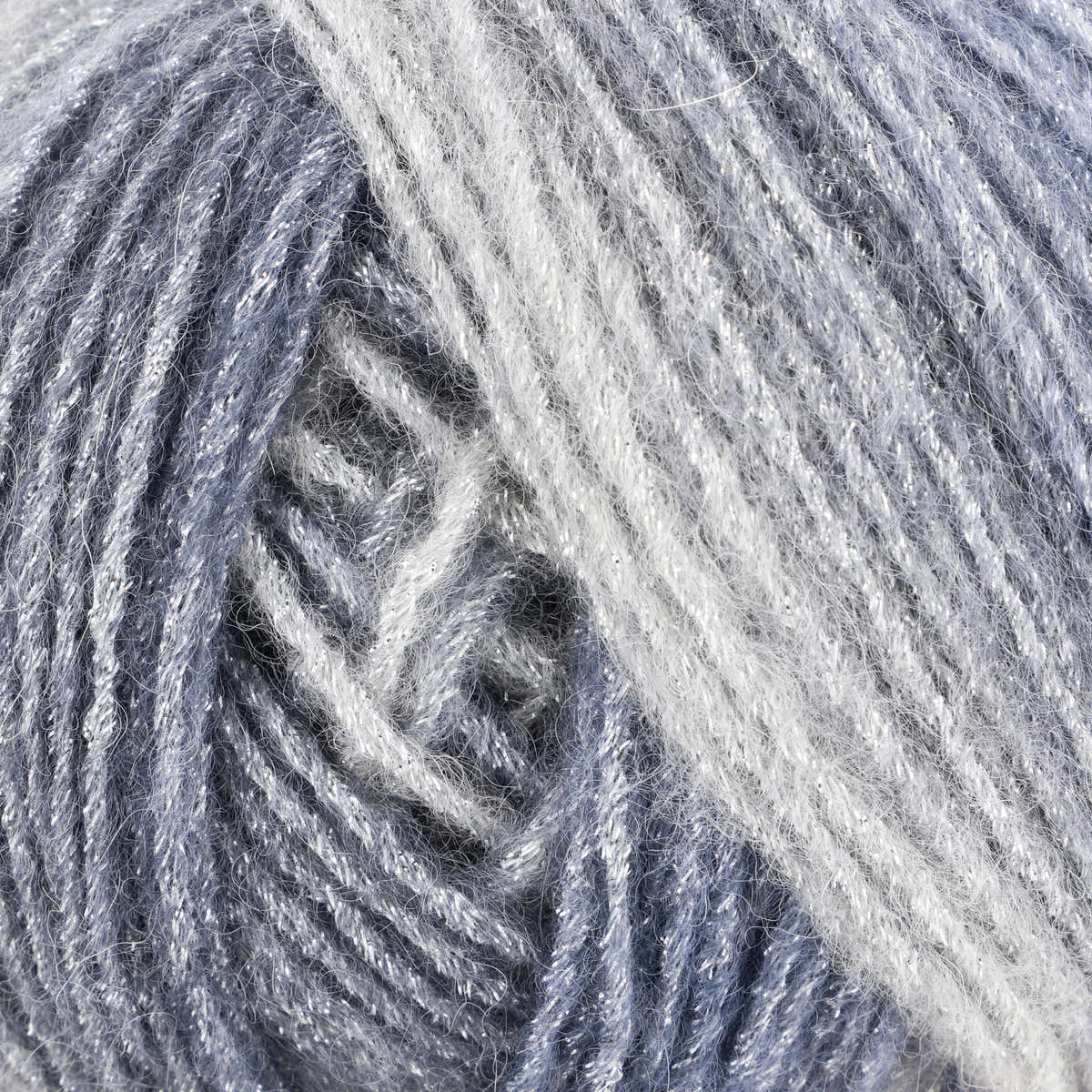 Universal Noelle Yarn - Merino Wool DK